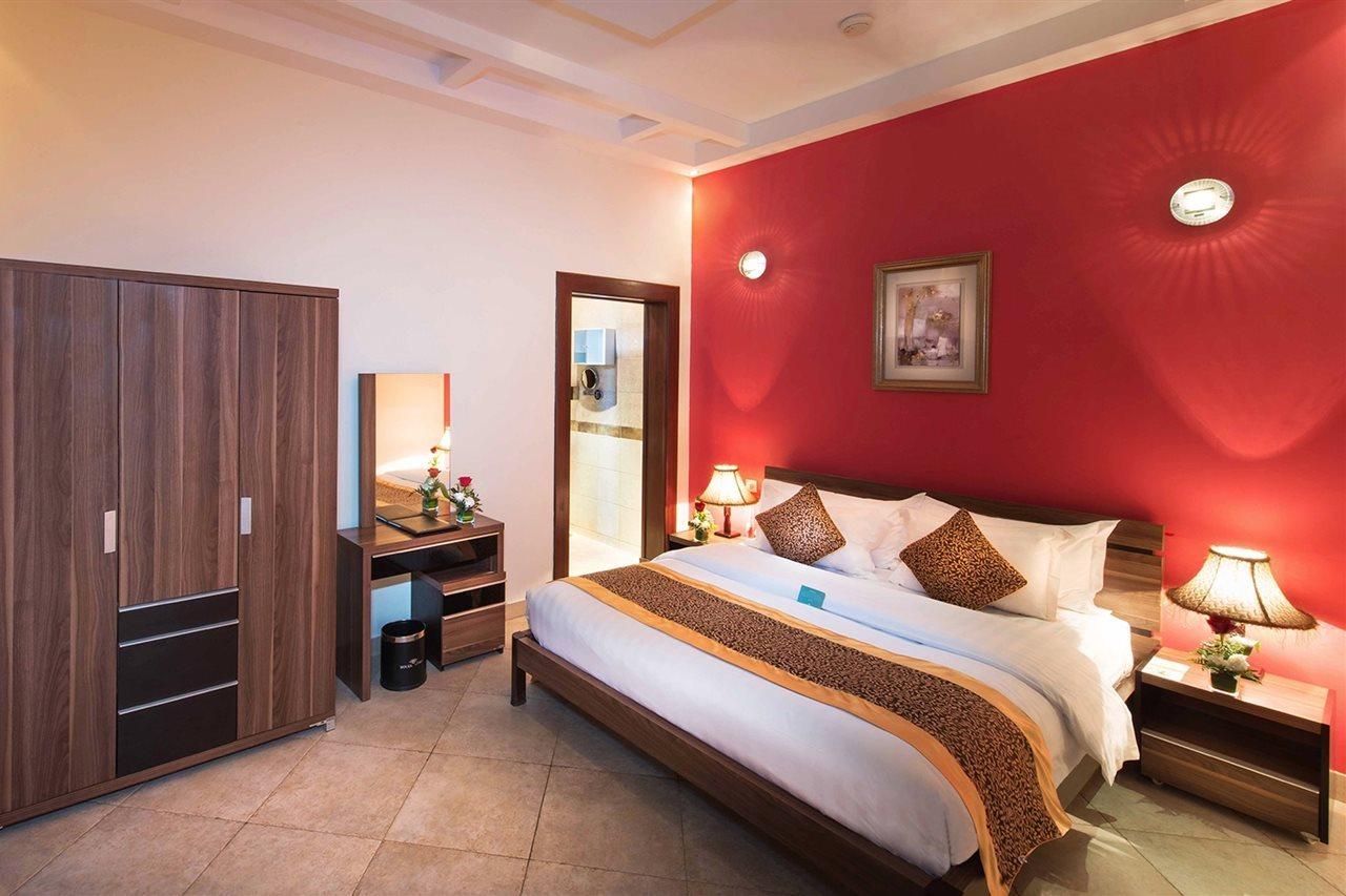 Hotel Boudl Al Nakheel Unaizah Esterno foto