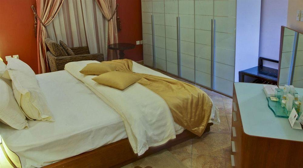 Hotel Boudl Al Nakheel Unaizah Esterno foto