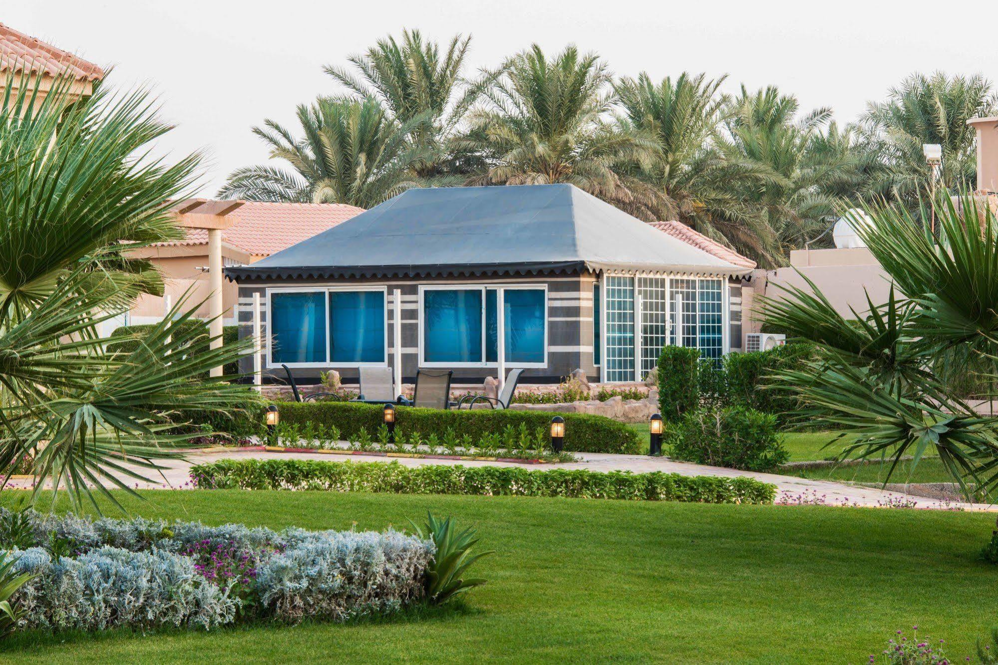 Hotel Boudl Al Nakheel Unaizah Esterno foto